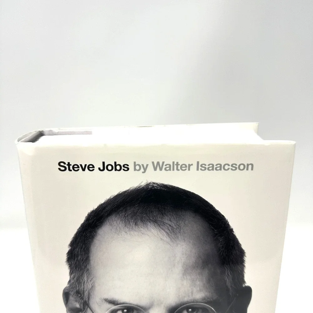 Steve Jobs Walter Isaacson Hardcover Book Apple CEO Simon Schuster 2011
